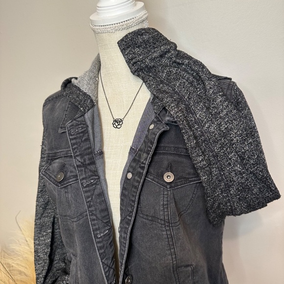 Black Jean/Sweatshirt Jacket - Picture 4 of 5